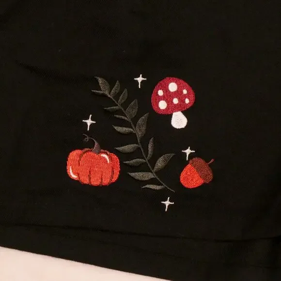 Hot Topic Black Embroidered Ghost Pinafore Romper Size M Pumpkins Whimsygoth - Picture 4 of 8